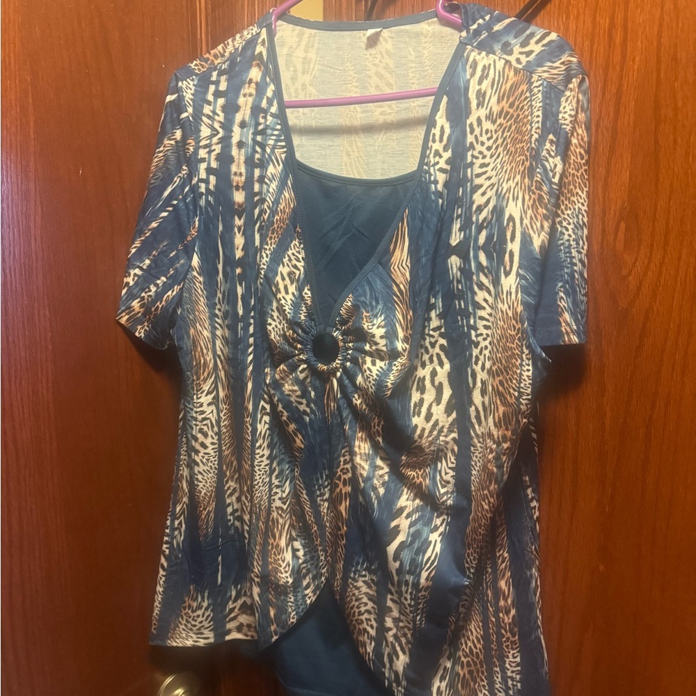 Faux 2 piece shirt set size 1 X NWOT
